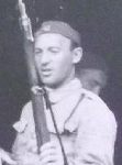Lw�w, koszary 14 Pu�ku U�an�w Jaz�owieckich na Ja�owcu, II po�owa lat 30. XX w. Wachm. Wilhelm Kina podczas przegl�du broni na strzelnicy pu�kowej (fot. udost�pni�: Krzysztof Go�dzik).