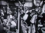 Krak�w, maj 1935 r. Chor. Bronis�aw Gadzin pod katedr� wawelsk� jako sztandarowy 14 Pu�ku U�an�w Jaz�owieckich podczas uroczysto�ci pogrzebowych Marsza�ka J�zefa Pi�sudskiego (fot. udost�pni�: Krzysztof Go�dzik).