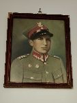 Zygmunt Zimniak jako kapral 56 pu�ku piechoty, przed 1 wrze�nia 1939 r. (pami�tka ze zb. rodzinnych).