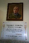 Tablica pami�tkowa w Szkole Podstawowej w Miliszewach. fot. Jaros�aw D�browa.