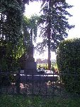 Stanis�aw Pieszczeniewski(Pier�cieniewski) - Obelisk/pomnik ku czci 44 Polak�w zamordowanych w Pi�tku, usytuowany w miejscu egzekucji i pierwotnego spoczynku ofiar. (fot. Zbigniew Adamas, w dn. 19.05.2011r.)