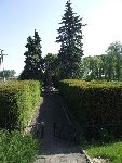 Helena Florczak - Obelisk/pomnik ku czci 44 Polak�w zamordowanych w Pi�tku, usytuowany w miejscu egzekucji i pierwotnego spoczynku ofiar. (fot. Zbigniew Adamas, w dn. 19.05.2011r.)