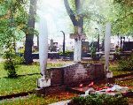 Ppor. Edward Kramarski - zbiorowa mogi�a wojenna �o�nierzy lotnictwa WP, lata 70-te ub. wieku, Cm. Wojsk. pw. �w. Jerzego w �odzi - zdj�cie z Wystawy w Muzeum ,,Ma�achowianka", P�ock 2010r. (fot. Micha� Uminiak / http://uboot.bloog.pl)