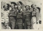 W�adys�aw Popek w�r�d �o�nierzy II Korpusu Polskiego Polskich Si� Zbrojnych na Zachodzie (fot. ze zb. rodzinnych).