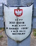 Micha� Babe�ek, upami�tniony na imiennej tablicy epitafijnej na kwaterze wojennej na cmentarzu rzymskokatolickim w Rybnie. Stan z 2005r.