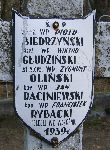 Wiktor G�udzi�ski upami�tniony na imiennej tablicy epitafijnej na jednej z mogi� zbiorowych cmentarza wojennego w Budach Starych. Stan z dn. 25. 12. 2005 r. (fot. Marcin Prengowski).