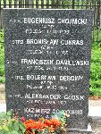 Eugeniusz Chojnicki upami�tniony na tablicy nagrobnej cmentarza wojennego w Dobrzelinie 