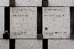 Gr�b Zygmunta Szymanowskiego w Panteonie - Mauzoleum Wykl�tych-Niez�omnych na Cmentarzu Wojskowym w Warszawie, ul. Pow�zkowska. Stan z dn. 2 pa�dziernika 2015 r. (fot. Mateusz Opasi�ski, za Wikimedia Commons).