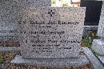 Piotr Aleksander Kuku�a – Skraj zbiorowej mogi�y wojennej �o�nierzy WP, Cmentarz Rzymskokatolicki pw. �w. Wojciecha w �odzi, ul. Kurczaki 81 – „Chojny-Kurczaki”. (fot. Zbigniew Adamas, 27.08.2011r.)
