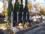 Kpt. Jan Bali�ski – zbiorowa mogi�a �o�nierzy lotnictwa WP, Cm. Wojsk. pw. �w. Jerzego w �odzi. (fot. Zbigniew Adamas, w dn. 03.11.2011r.)