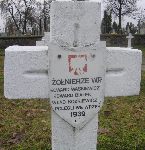 Edward Bia�ek, upami�tniony na imiennej tablicy epitafijnej na cmentarzu wojennym w Sochaczewie - Trojanowie, Al. 600-lecia. Stan z 2005 r.
