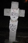 Franciszek Jurek upami�tniony (jako NN) na imiennej tabliczce epitafijnej na jednej z mogi� zbiorowych cmentarza wojennego w Sochaczewie - Trojanowie, Al. 600-lecia. Stan z 2005 r. (fot. Marcin Prengowski).
