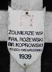 Franciszek R�ewski, upami�tniony na imiennej tablicy epitafijnej na cmentarzu wojennym w Sochaczewie - Trojanowie, Al. 600-lecia. Stan z 2005 r.