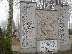 Franciszek Buli�ski upami�tniony na jednej z p�yt Pomnika Ofiar Terroru wystawionego na mogile zbiorowej na cmentarzu parafialnym przy ulicy Witkowskiej w Gnie�nie, w kt�rej z�o�ono jego zw�oki.