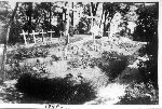 Gr�b �o�nierzy polskich na cmentarzu w parafialnym - 1940 r. (�r�d�o: http://dawneglowno.webpark.pl/phot11.htm)