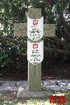 Szczepan Janicki upami�tniony na imiennej tabliczce epitafijnej na jednej z mogi� zbiorowych kwatery wojennej na cm. parafialnym w Kie�pinie. Stan z dn. 10. 09. 2011 r. (fot. Tomasz Karolak).