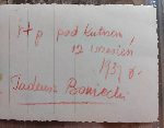 Rewers fotografii Tadeusza Bonieckiego jako podchor��ego Wojska Polskiego II Rzeczypospolitej z odnotowaniem daty i miejsca �mierci (�r�d�o: B�a�ej Bandolet, kolekcja prywatna).