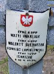 Wasyl Iwa�czuk, upami�tniony na imiennej tablicy epitafijnej na kwaterze wojennej na cmentarzu rzymskokatolickim w Rybnie. Stan z 2005r.