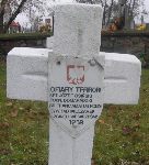 brat zakonny Amatus Robak, upami�tniony na imiennej tablicy epitafijnej na cmentarzu wojennym w Sochaczewie - Trojanowie, Al. 600-lecia, Stan z 2005 r.