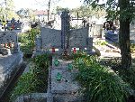 Nagrobek rodziny Jeske - miejsce poch�wku zamordowanych w �ladowie cz�onk�w rodziny - cm. parafialny w Kamionie.