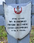 W�adys�aw Klonowski, upami�tniony na imiennej tablicy epitafijnej na kwaterze wojennej na cmentarzu rzymskokatolickim w Rybnie. Stan z 2005r.