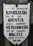 Andrzej Niewiadomski, upami�tniony na imiennej tablicy epitafijnej na wydzielonej kwaterze na cmentarzu rzymskokatolickim w Juliopolu.