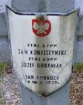J�zef Urbaniak, upami�tniony na imiennej tablicy epitafijnej na kwaterze wojennej na cmentarzu rzymskokatolickim w Rybnie. Stan z 2005r.