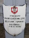 Franciszek Kowalczyk, upami�tniony na imiennej tablicy epitafijnej na kwaterze wojennej na cmentarzu rzymskokatolickim w Rybnie. Stan z 2005r.