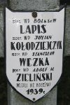 Stanis�aw W�ka (Wezka), upami�tniony na imiennej tablicy epitafijnej na wydzielonej kwaterze na cmentarzu rzymskokatolickim w Juliopolu.