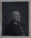 Strz. Boles�aw Wiktor Meres tu� przed rozpocz�ciem kursu unitarnego w R�nanie Szko�y Podchor��ych Piechoty w Komorowie k. Ostrowi Mazowieckiej, 1933 r. (fot. ze zb. rodzinnych).