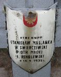 Edmund Rendlewski, upami�tniony na imiennej tablicy epitafijnej na kwaterze wojennej na cmentarzu rzymskokatolickim w Rybnie. Stan z 2005r.