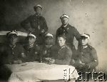 Lata 30. XX w. Plut. Stanis�aw Szczepaniak (bez rogatywki) w�r�d �o�nierzy 7 Pu�ku Strzelc�w Konnych Wielkopolskich (fot. NN; zbiory Archiwum Fotografii O�rodka KARTA, Pogotowie Archiwalne [PA_033, udost�pni� Piotr Balcer], sygn. OK_025682, http://foto.karta.org.pl/fotokarta/OK_025682.jpg.php).