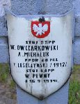 Zdzis�aw Leszczy�ski, upami�tniony na imiennej tablicy epitafijnej na kwaterze wojennej na cmentarzu rzymskokatolickim w Rybnie. Stan z 2005r.