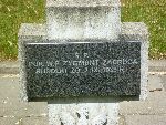 Zygmunt BADERA-RASOWSKI upami�tniony (jako Zygmunt ZADROGA RUSOLKI) na tablicy epitafijnej na jednej z mogi� zbiorowych kwatery wojennej na cm. parafialnym w Rawie Mazowieckiej, ul. Tomaszowska. Stan z dn. 30. 05. 2012 r. (fot. Mariusz Kwapisz).