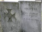 Roch �abicki upami�tniony na imiennej steli epitafijnej na jednej z mogi� zbiorowych kwatery wojennej na Cmentarzu Wawrzyszewskim w Warszawie, ul. W�lczy�ska. Stan z dn. 9 maja 2011 r. (fot. Leszek Gach).