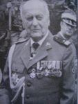 Gen. bryg. Micha� Gutowski fot. Izabela Nowakowska, Gmina tradycjami s�yn�ca [w]: "W�drownik, Kwartalnik Krajoznawczy RPK PTTK w �odzi", R. XLIX,  2005, nr III (385), s. 8.