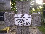 Strz. Bazyli Go��biowski upami�tniony na imiennej tablicy epitafijnej na mogile zbiorowej na cm. wojennym w Starym Waliszewie. Stan z dn. 28.08.2012 r. (fot. B�a�ej Kucharski).
