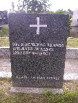 Strz. �wi�tope�k Wojciechowski upami�tniony na imiennej tablicy epitafijnej na mogile zbiorowej   w obr�bie kwatery wojennej �o�nierzy Wojska Polskiego na cm. parafii rzymskokatolickiej pw. �w. Macieja Aposto�a i �w. Ma�gorzaty w Bednarach. Stan z dn. 06.09.2012 r. (fot. B�a�ej Kucharski).