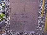 Franciszek Karolak upami�tniony na imiennej tablicy epitafijnej na mogile zbiorowej na cm. parafialnym w Starym Waliszewie. Stan z dn. 08.09.2012 r.                    (fot. B�a�ej Kucharski).
