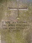 Strz. Borys Podaszewski upami�tniony na imiennej tablicy epitafijnej na mogile zbiorowej na cm. wojennym w Kompinie. Stan z dn. 15.09.2012 r. (fot. B�a�ej Kucharski).

