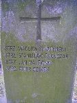 Strz. Jan Majewski upami�tniony na imiennej tablicy epitafijnej na mogile zbiorowej na cm. wojennym w Kompinie. Stan z dn. 15.09.2012 r. (fot. B�a�ej Kucharski).
