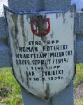 W�adys�aw Mizepski (Mizerski), upami�tniony na imiennej tablicy epitafijnej na kwaterze wojennej na cmentarzu rzymskokatolickim w Rybnie. Stan z 2005r.