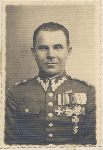 Henryk Jaworski jako podporucznik 4 pu�ku piechoty Legion�w w Kielcach (�r�d�o: Wojskowe Biuro Historyczne - Centralne Archiwum Wojskowe, Kolekcja Orderu Wojennego Virtuti Militari, sygn. I.482.64-5470, VM, s. 1).