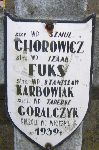 Stanis�aw Karbowiak, upami�tniony na imiennej tablicy epitafijnej w obr�bie kwatery wojennej na cmentarzu parafialnym w Juliopolu.