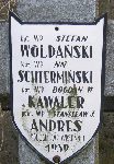 Stanis�aw Jan Andres, upami�tniony na imiennej tablicy epitafijnej w obr�bie kwatery wojennej na cmentarzu parafialnym w Juliopolu.