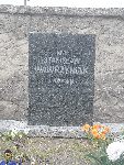 Kpr. Stanis�aw Wawrzyniak upami�tniony na tablicy nagrobnej, na mogile zbiorowej, na cmentarzu parafii rzymskokatolickiej pw. �w. Wojciecha, biskupa                                                       i m�czennika, w M�kolicach. Stan z dn. 02.05.2015 r.            (fot. B�a�ej Kucharski). 