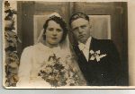 Henryk Moszy�ski wraz z �on� Salome� z Olejniczak�w w dniu �lubu, 14 czerwca 1938 r. (fot. ze zb. rodzinnych).