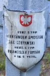 Aleks[ander] Semczuk (Smoczuk), upami�tniony na imiennej tablicy epitafijnej na kwaterze wojennej na cmentarzu rzymskokatolickim w Rybnie. Stan z 2005r.