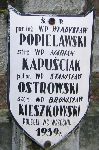 Bronis�aw Kieszkowski upami�tniony na imiennej tabliczce epitafijnej na jednej z mogi� cmentarza wojennego w Radziwi�ce. Stan z dn. 25. 12. 2004 r. (fot. Marcin Prengowski).