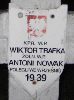 Wiktor Trawka upami�tniony (jako Trafka) na imiennej tabliczce epitafijnej na jednej z mogi� zbiorowych cmentarza wojennego w Sochaczewie - Trojanowie, Al. 600-lecia. Stan z 2005 r. (fot. Marcin Prengowski).